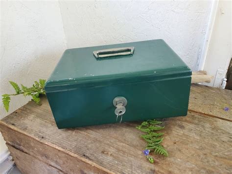 Vintage Samson Registered Green Metal Money Lock Box